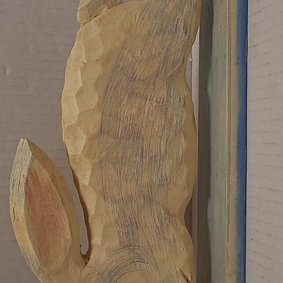 Wood Carved Bunny - Picture 3 of 16